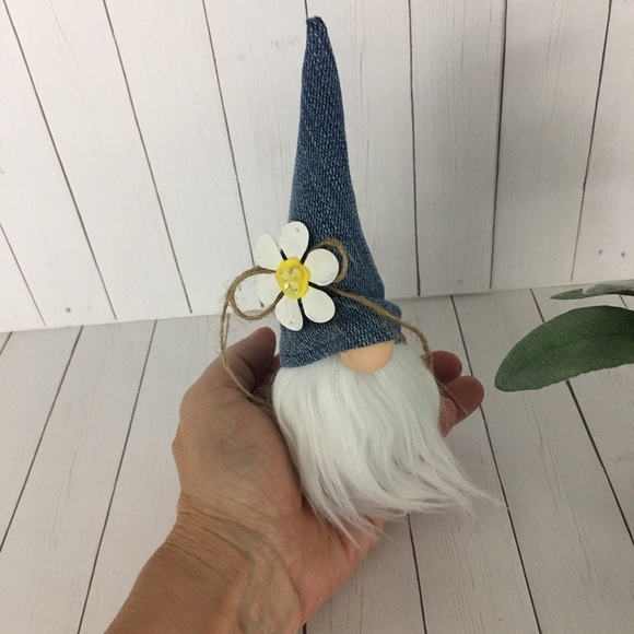 ❌SOLD ❌Daisy Denim Gnome Handmade Blue Yellow Jute Silver Key Charm Farmhouse - Picture 11 of 15